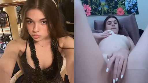 Snapchat Horny Teen Masturbates With Hairbrush and Sends Nudes